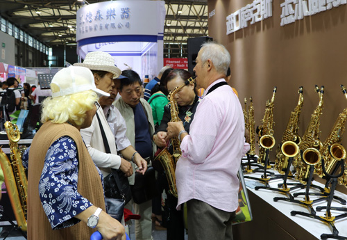 中老年人學薩克斯